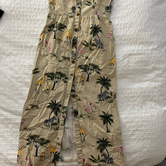Never worn, small old navy dress - Picture 5 of 5